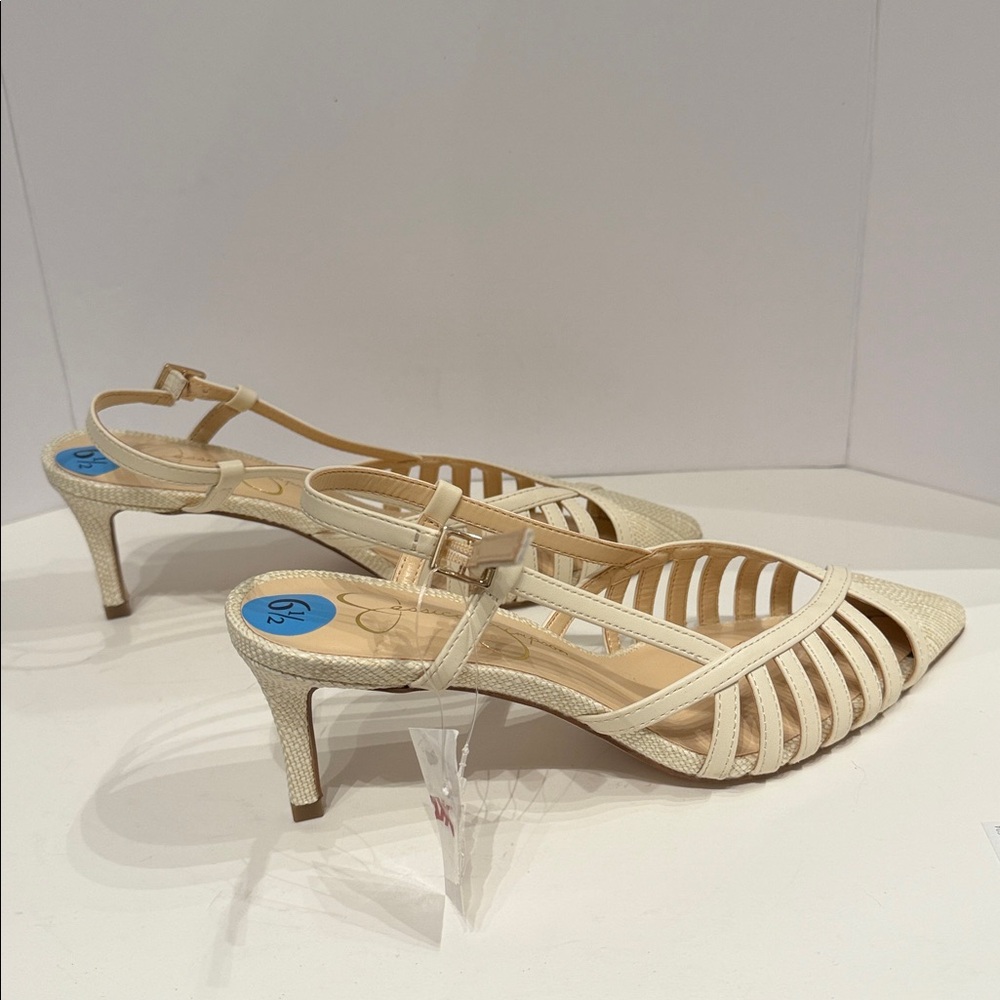 Jessica Simpson Strappy Pumps Cream Color  NWT-FINAL PRICE! - Picture 7 of 11